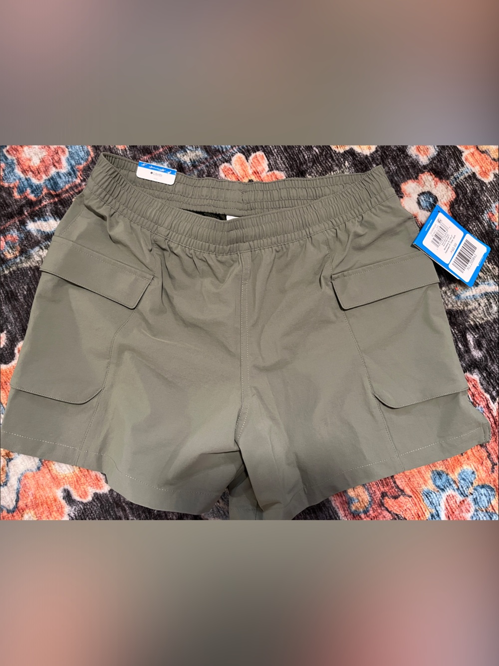 Columbia Olive Green Elastic Waist Cargo Shorts